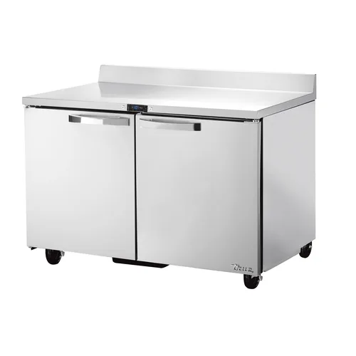 Réfrigérateur sous-comptoir à 2 portes avec dosseret True TWT-48-HC - 48 po · 12,85 cu. pi.